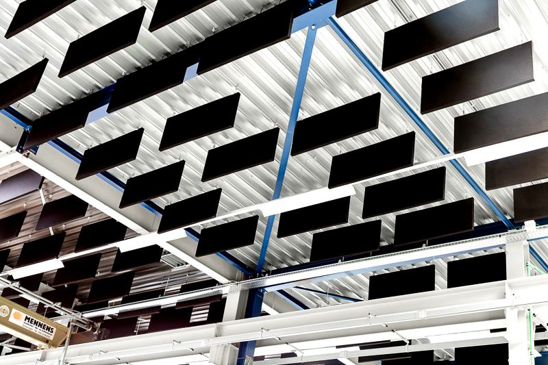 Akoestiek in bedrijfshal en werkplek verbeteren Akoestiek in bedrijfshal en werkplek verbeteren