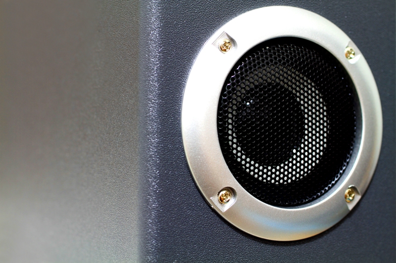 Isolatie voor zelfbouw luidsprekers 